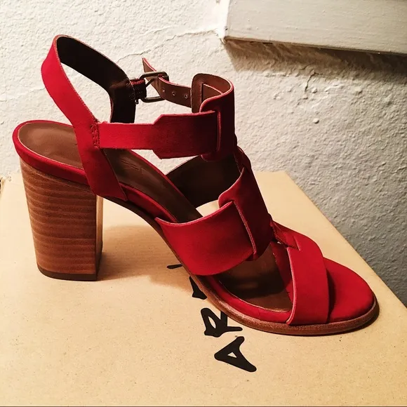 🍒 Anthropologie NEW - Arricci HARMONI Red Heels