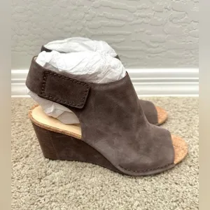 🆕 CLARKS | Taupe Suede Cork Wedge Slingback Wedge Heel Sandals | Women’s 9