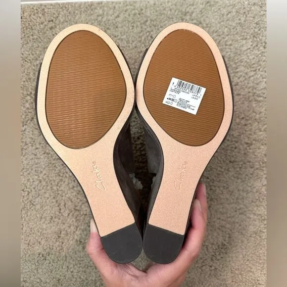 🆕 CLARKS | Taupe Suede Cork Wedge Slingback Wedge Heel Sandals | Women’s 9