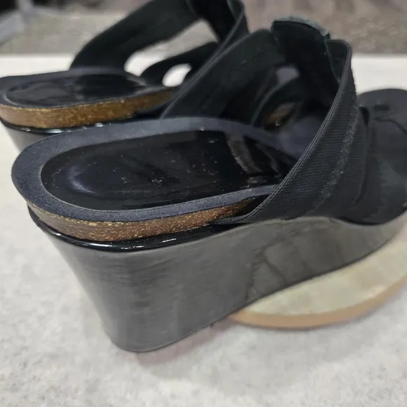 🐢 Donald Pliner Belle Sandals Wedge, Size 10 Black.