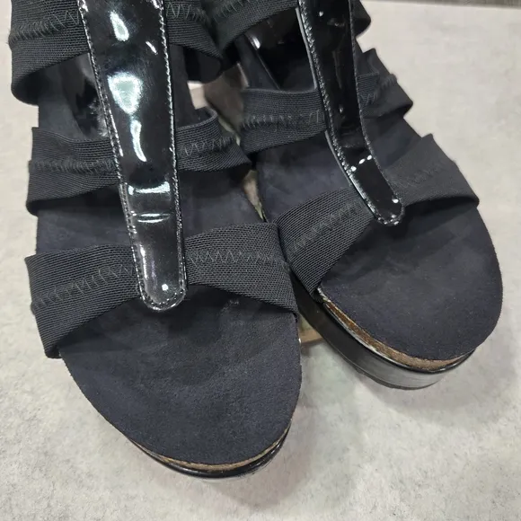 🐢 Donald Pliner Belle Sandals Wedge, Size 10 Black.