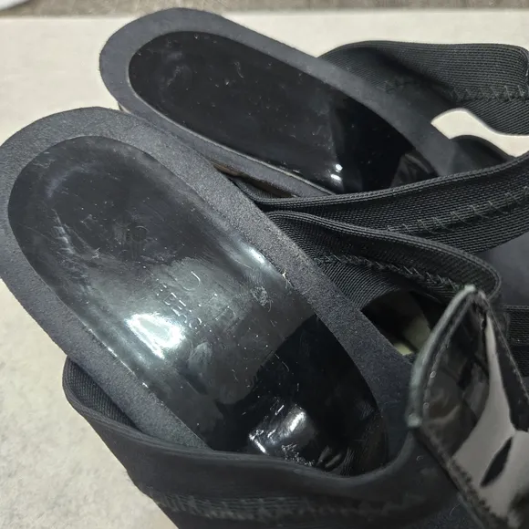 🐢 Donald Pliner Belle Sandals Wedge, Size 10 Black.