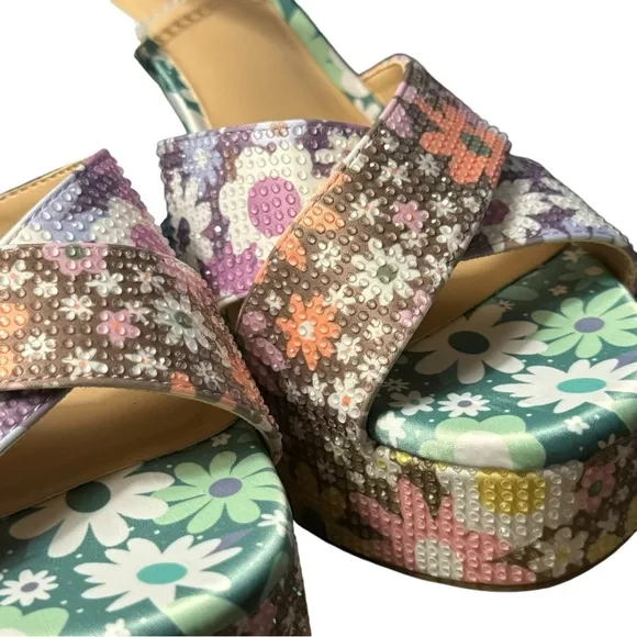 ❤️💗❤️ GB ULTI-MATE Funky Flower Platform Sandals with Rhinestones NWT