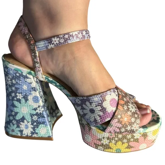 ❤️💗❤️ GB ULTI-MATE Funky Flower Platform Sandals with Rhinestones NWT
