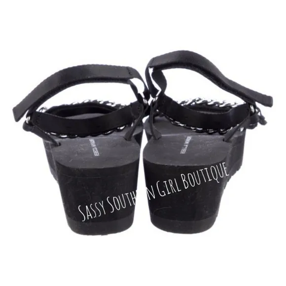 ⭐🆕 Rebecca MINKOFF black chain sandals