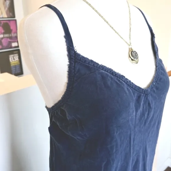 🏷️ REVOLVE BELLA DAHL Essential Frayed Blue Maxi Dress Size L Anthropologie