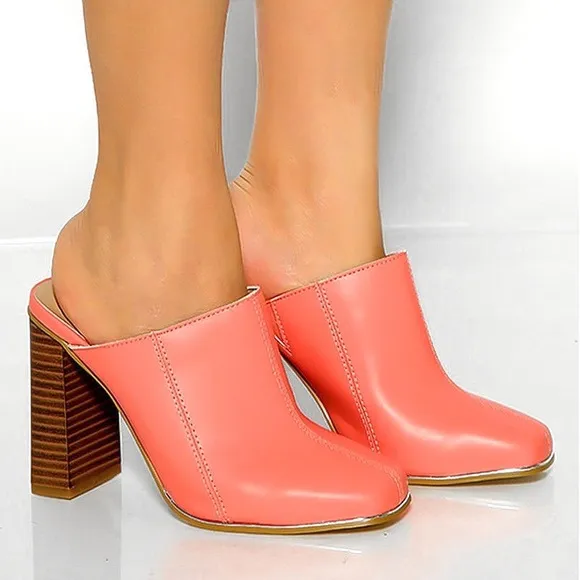 👡 WHITE FAUX LEATHER STITCHED CHUNKY HEEL MULES!