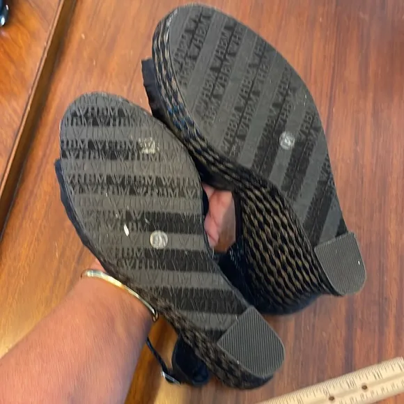 🧊 White house black market platform wedge black espadrille ankle strap, sandals