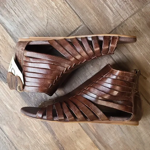 7.5W Roan By Bed Stu Pearl Leather Gladiator Sandals Zipper Closure