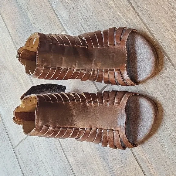 7.5W Roan By Bed Stu Pearl Leather Gladiator Sandals Zipper Closure