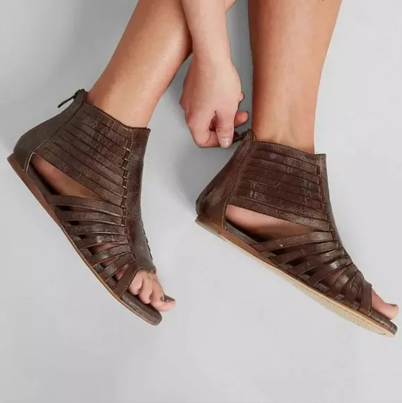 7.5W Roan By Bed Stu Pearl Leather Gladiator Sandals Zipper Closure