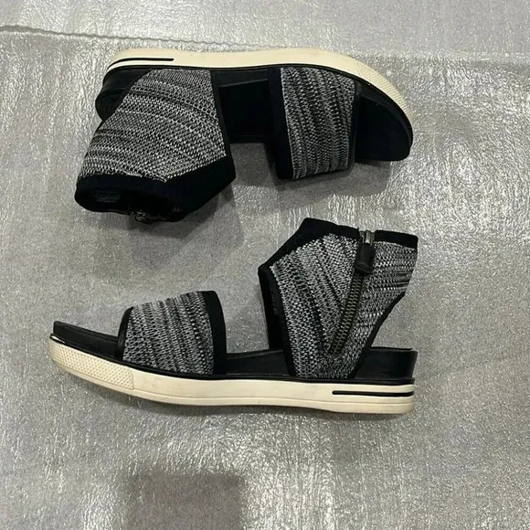 [8.5]Eileen Fisher Black White Knit Platform Sandals