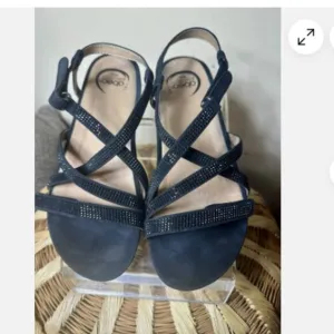 Abeo BIO System Sylvie Strappy Sandals Women's Size 8 Rhinestone Black Comfy