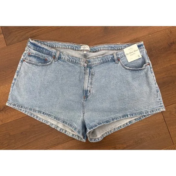 Abercrombie &amp; Fitch Curve Love High Rise Mom Short Medium Wash Women Sz 37 NWT