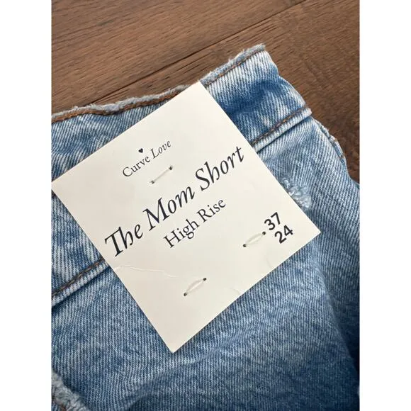 Abercrombie &amp; Fitch Curve Love High Rise Mom Short Medium Wash Women Sz 37 NWT