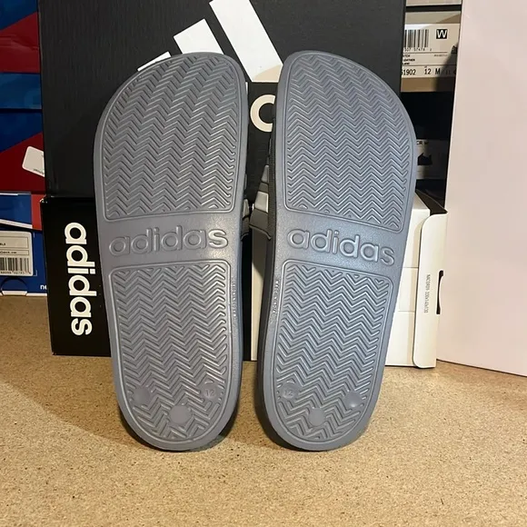 Adidas Adilette Shower Slides Sandals Shoes grey Pool B42212 new Mens Size 13