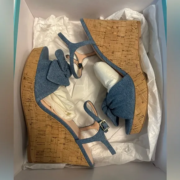 Adorable Kate Spade Janae denim blue Wedge Sandals size 9