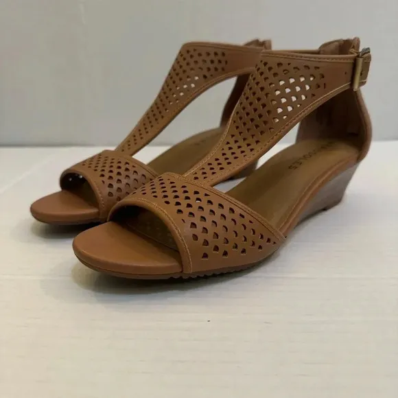 Aerosoles Sapphire Women's Wedge Sandals