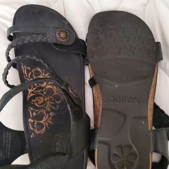 Aetrex Jillian brand sandals size 10