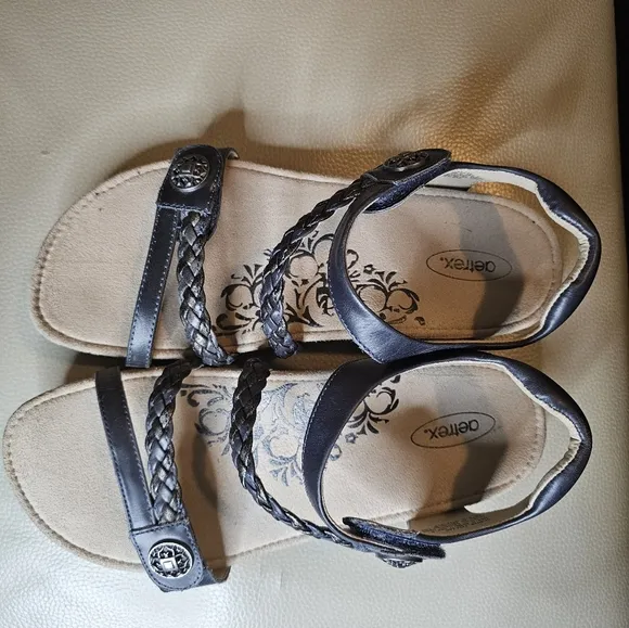 Aetrex Kids' Navy Sandals