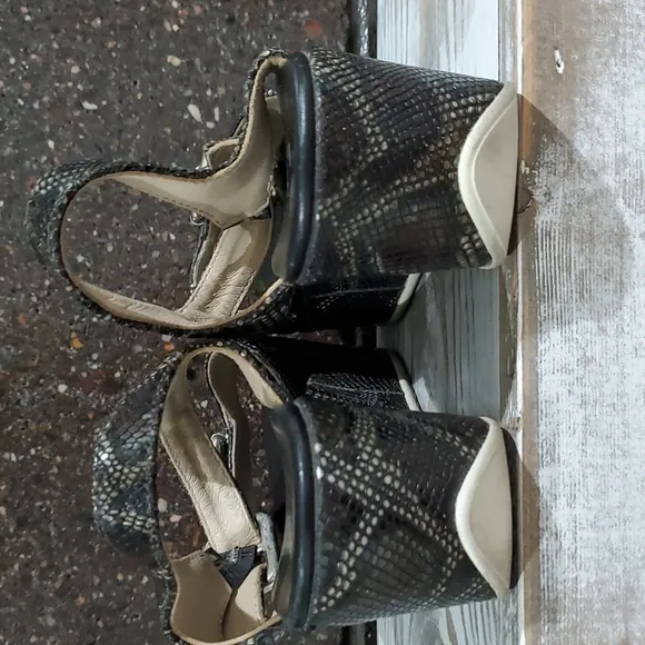 AGL SNAKE PRINT PLATFORM SANDALS SIZE 36 ROLLER COASTERS ITALY ATTILIO