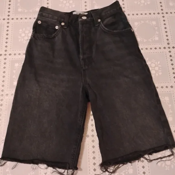 AGOLDE Revolve ‘90s Pinch High Waist Frayed Hem Denim Shorts Nix, Black, Size 23
