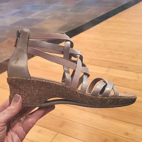 Ahnu Trolley Strapoy Wedge Sandals, Size W7, Excellent Cond!
