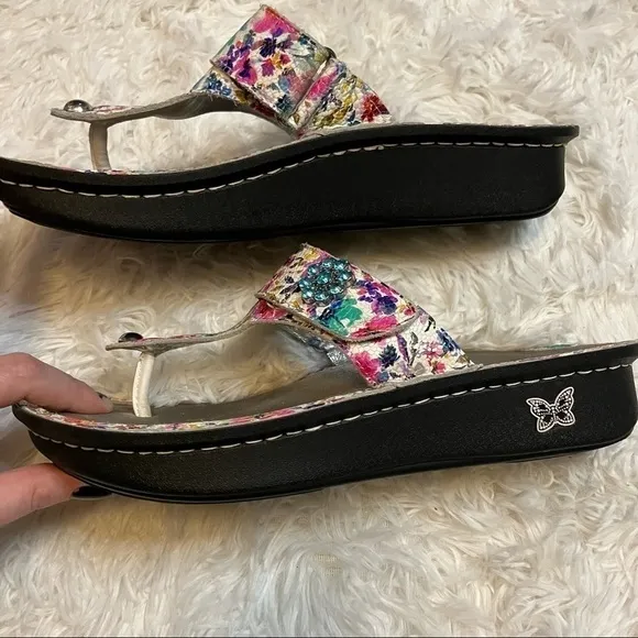Alegria Carina Perennial Crackle Sandals