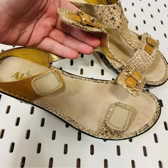 ALEGRIA Lara Gold Snake Leather T Strap Wedge Sandals - Size 38 / 8 - 8.5