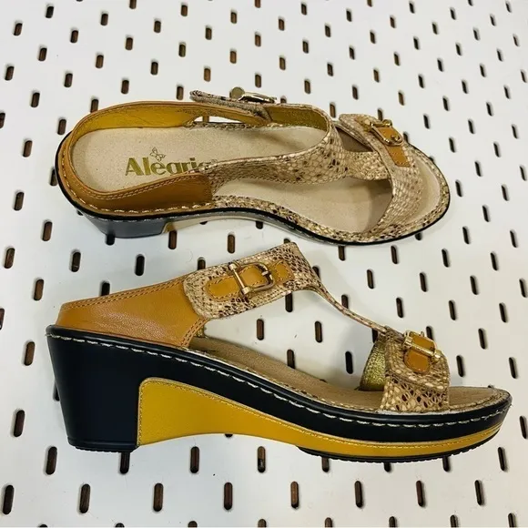 ALEGRIA Lara Gold Snake Leather T Strap Wedge Sandals - Size 38 / 8 - 8.5