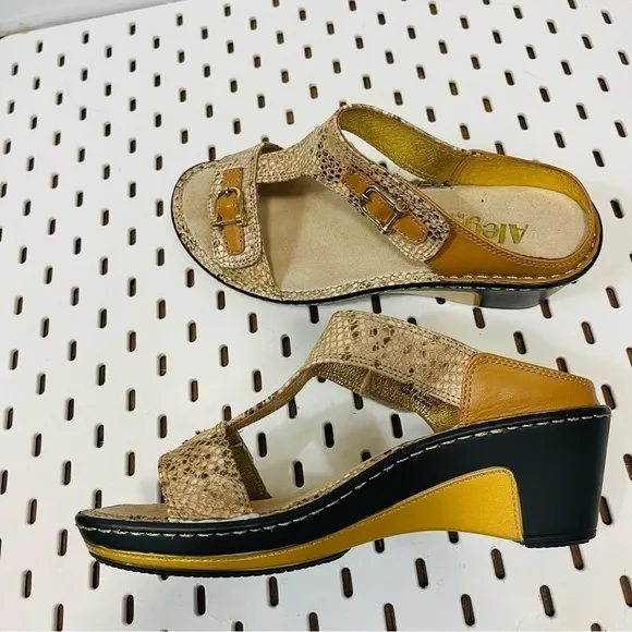 ALEGRIA Lara Gold Snake Leather T Strap Wedge Sandals - Size 38 / 8 - 8.5