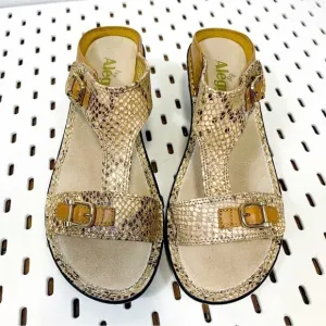 ALEGRIA Lara Gold Snake Leather T Strap Wedge Sandals - Size 38 / 8 - 8.5