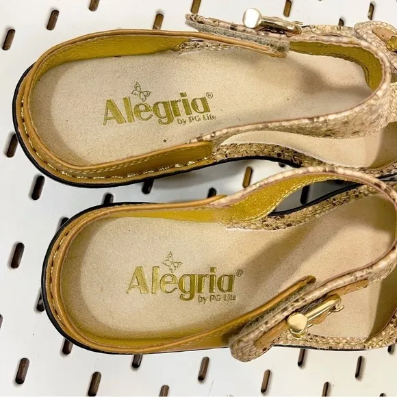 ALEGRIA Lara Gold Snake Leather T Strap Wedge Sandals - Size 38 / 8 - 8.5