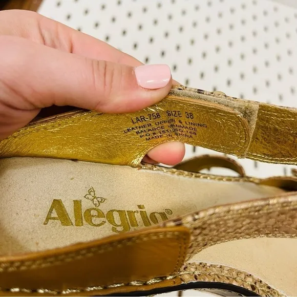 ALEGRIA Lara Gold Snake Leather T Strap Wedge Sandals - Size 38 / 8 - 8.5