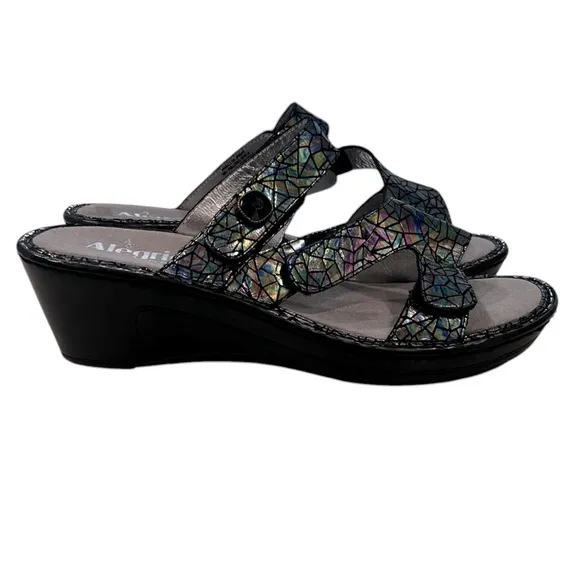 Alegria NWOB Loti Tectonic Iridescent Wedge Sandals Size 42 / US 11.5-12
