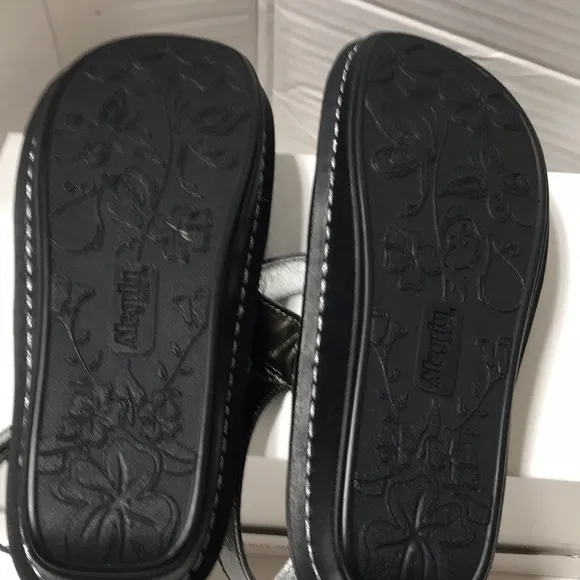 Alegria patent leather upper/lining sandals with Velcro closure. NWOT