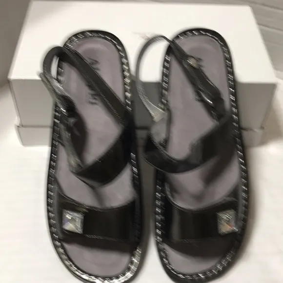 Alegria patent leather upper/lining sandals with Velcro closure. NWOT