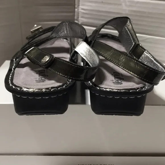 Alegria patent leather upper/lining sandals with Velcro closure. NWOT