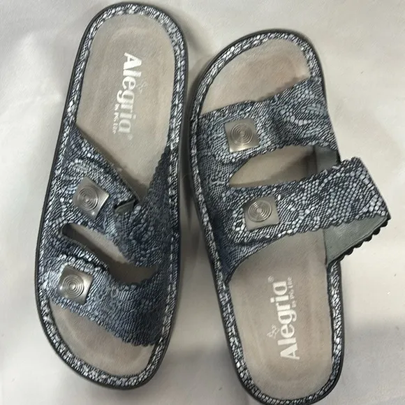 Alegria Sandals Sandra Size EU 38Leather Adjustable Slide Sandals Pewter Lace