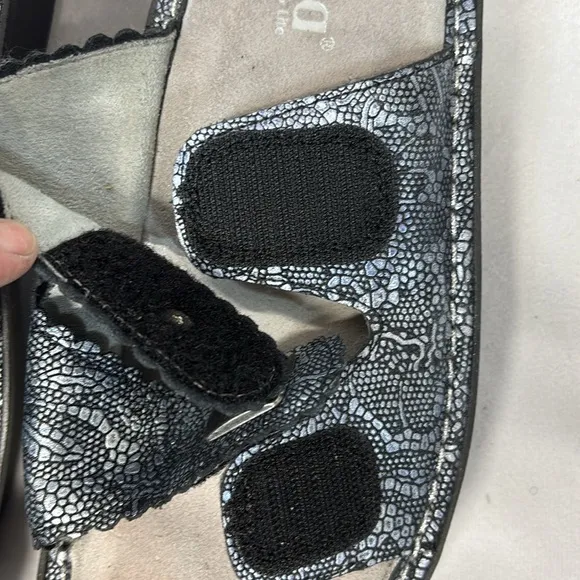 Alegria Sandals Sandra Size EU 38Leather Adjustable Slide Sandals Pewter Lace