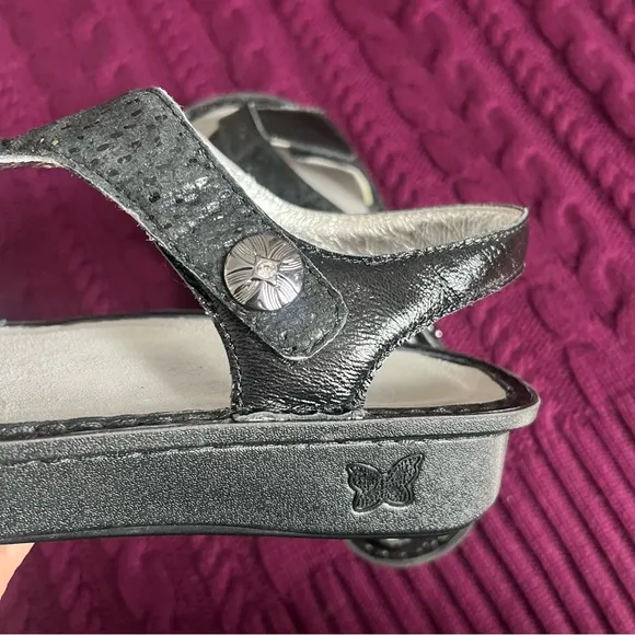Alegria Tile Me More Black Leather Kendra T-Strap Sandals Size 40 Size 9.5/10