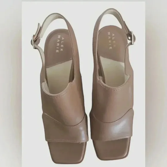 Alex Marie 10 Slingback Tan Leather Block Heel Open Toe Slip-On Sandals