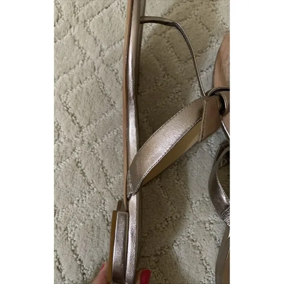 Alexandre Birman Women’s Toe Thong Sandals Gold Leather Size 37.5