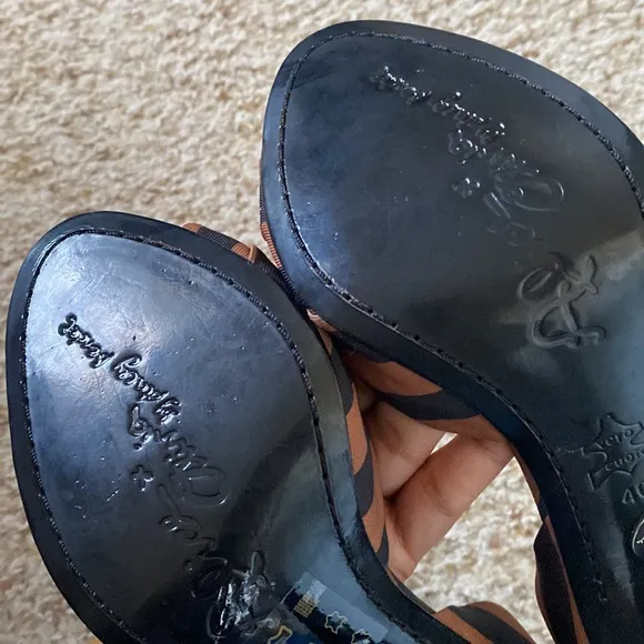 Alive   Olivia striped heels (NWOT)