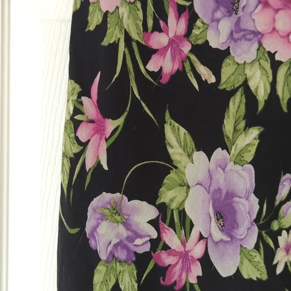 Allison Taylor 90's Vintage Silk Floral Printed Mid Waisted Midi Skirt Black L
