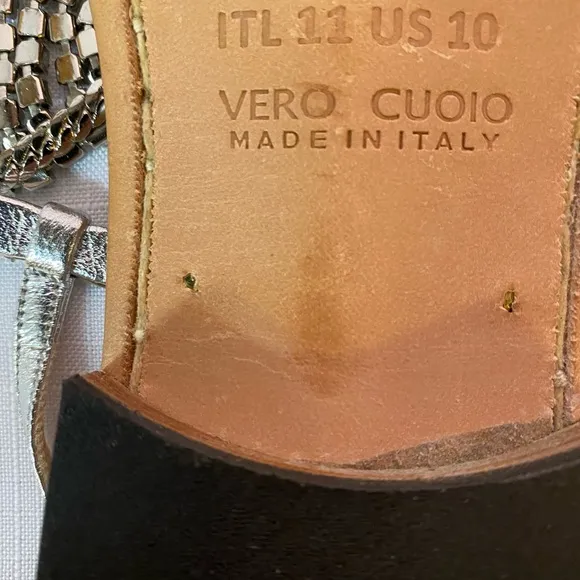 Amedeo Canfora Capri Rhinestone Thong Sandals Size 10