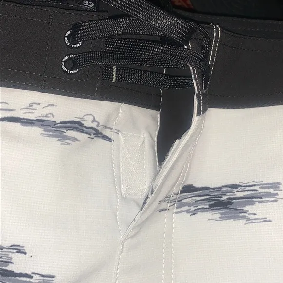&gt;💙BOARD SHORT MIXED SCALLOP PALMS SWIM POOL BEACH🏝️ 20” OUTSEAM BRAND NEW VANS