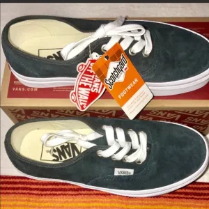 &gt;👦🏻SCOTCHGARD DURABLE PROTECTION AUTHENTIC DARKEST SPRUCE SUEDE BRAND NEW VANS