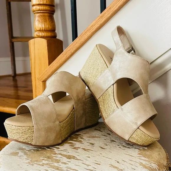 ANTELOPE Metallic Gold Linen Wedge Heeled Sandals Like New Taupe Tan Size 40