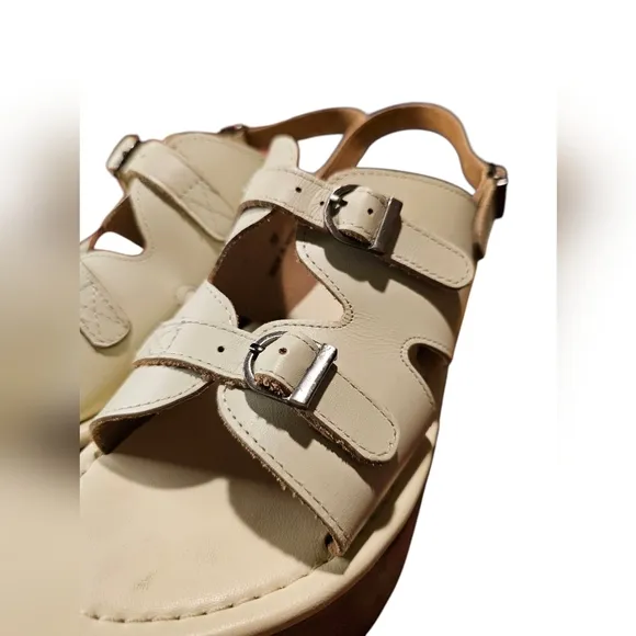 Anthropologie  Cream Platform Leather Sandals Size 39/8.5